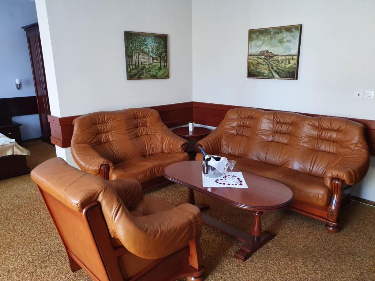 Hotel Biser Panonija Duboka ภายนอก รูปภาพ