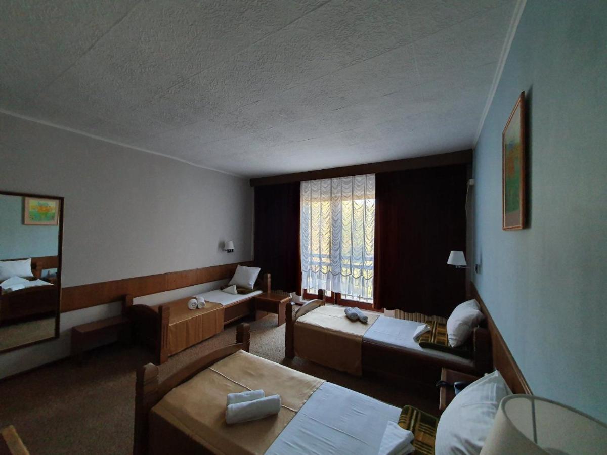 Hotel Biser Panonija Duboka ภายนอก รูปภาพ